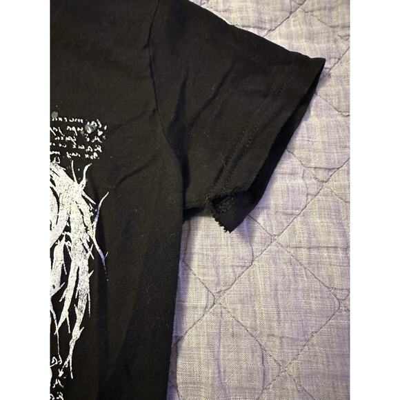 Hot Topic Gothic Cross Wing Skull Rhinestone Tee Small Black Emo Alt Rock Y2K - Picture 5 of 9